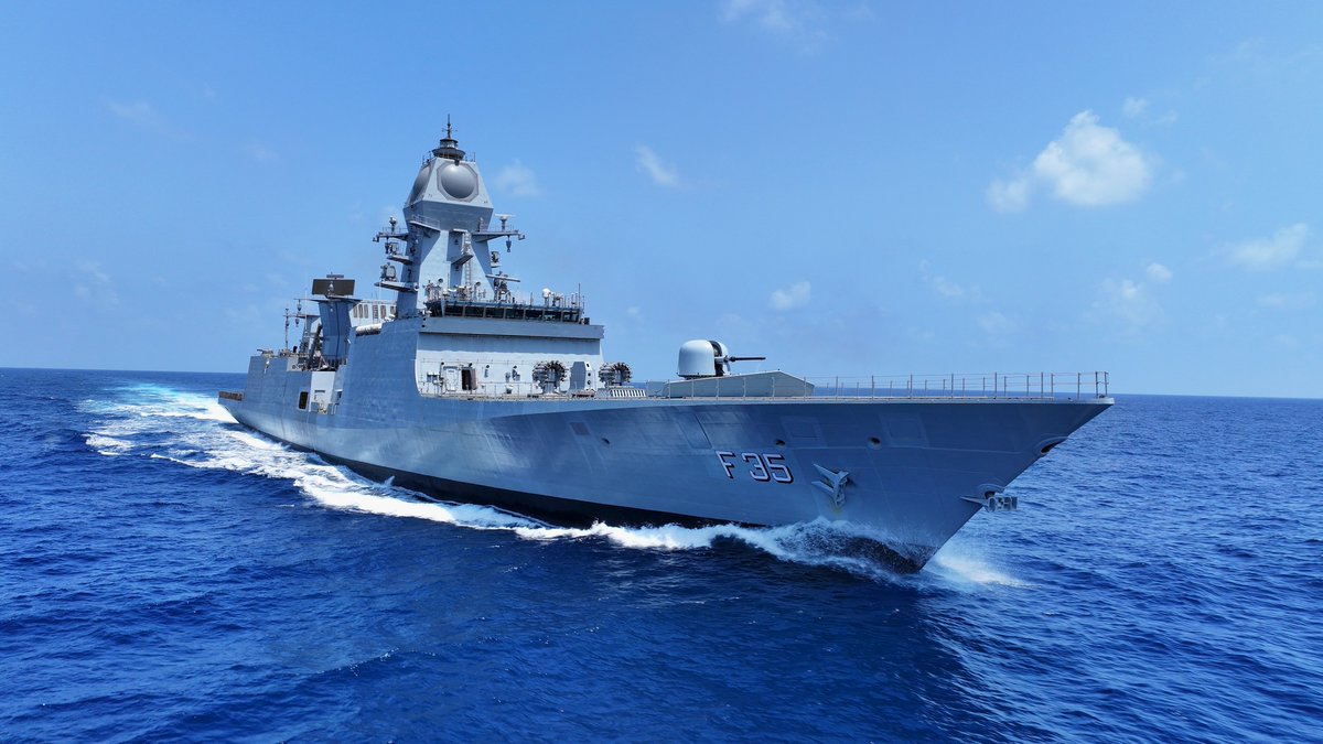 #MissionMonday 
𝐂𝐮𝐭𝐭𝐢𝐧𝐠 𝐭𝐡𝐞 𝐰𝐚𝐯𝐞𝐬 - 𝐒𝐞𝐜𝐮𝐫𝐢𝐧𝐠 𝐭𝐡𝐞 𝐒𝐞𝐚 
#IndianNavy
