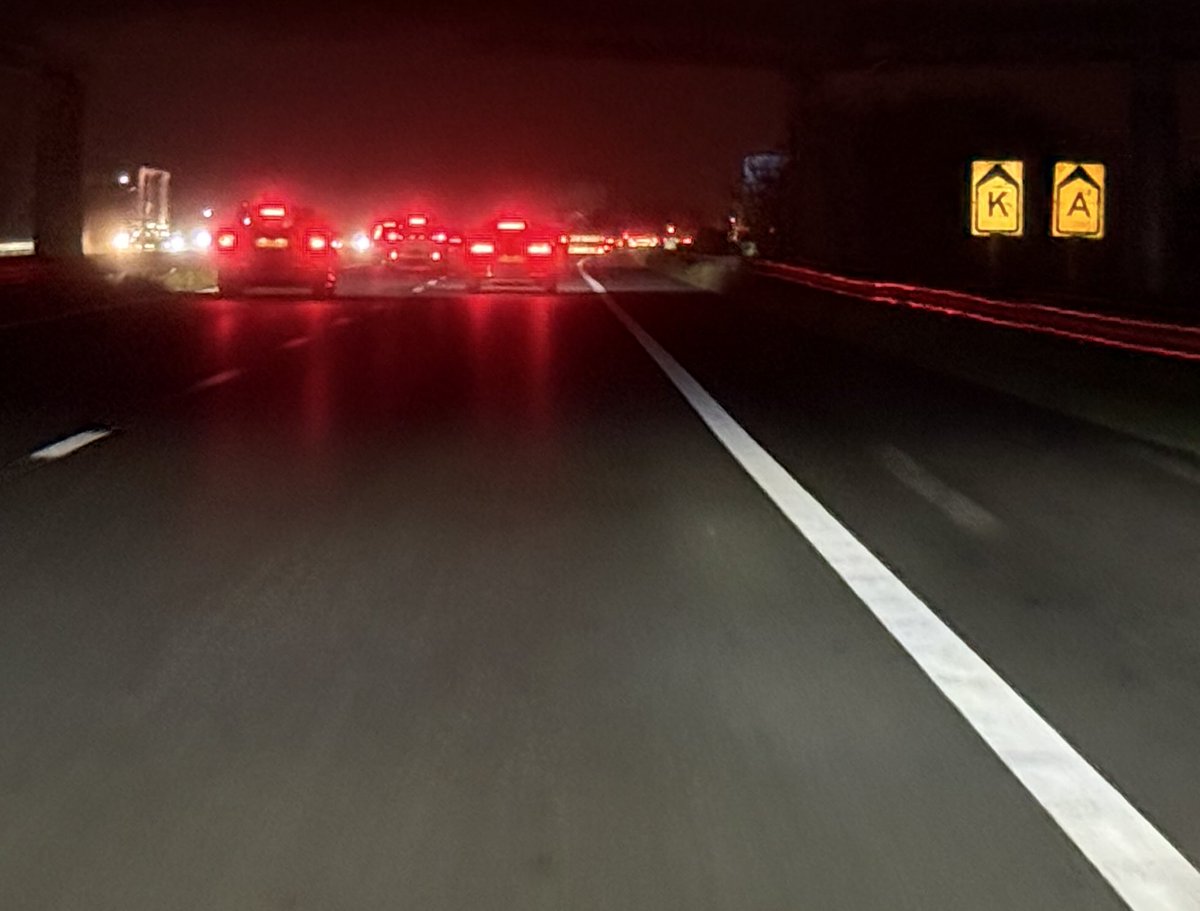 My wife knows me too well. There is a detour near my home. The alternative route is shown with the yellow ‘K’ and ‘A’. My wife said: “You must be so tilted’ Oh yes…