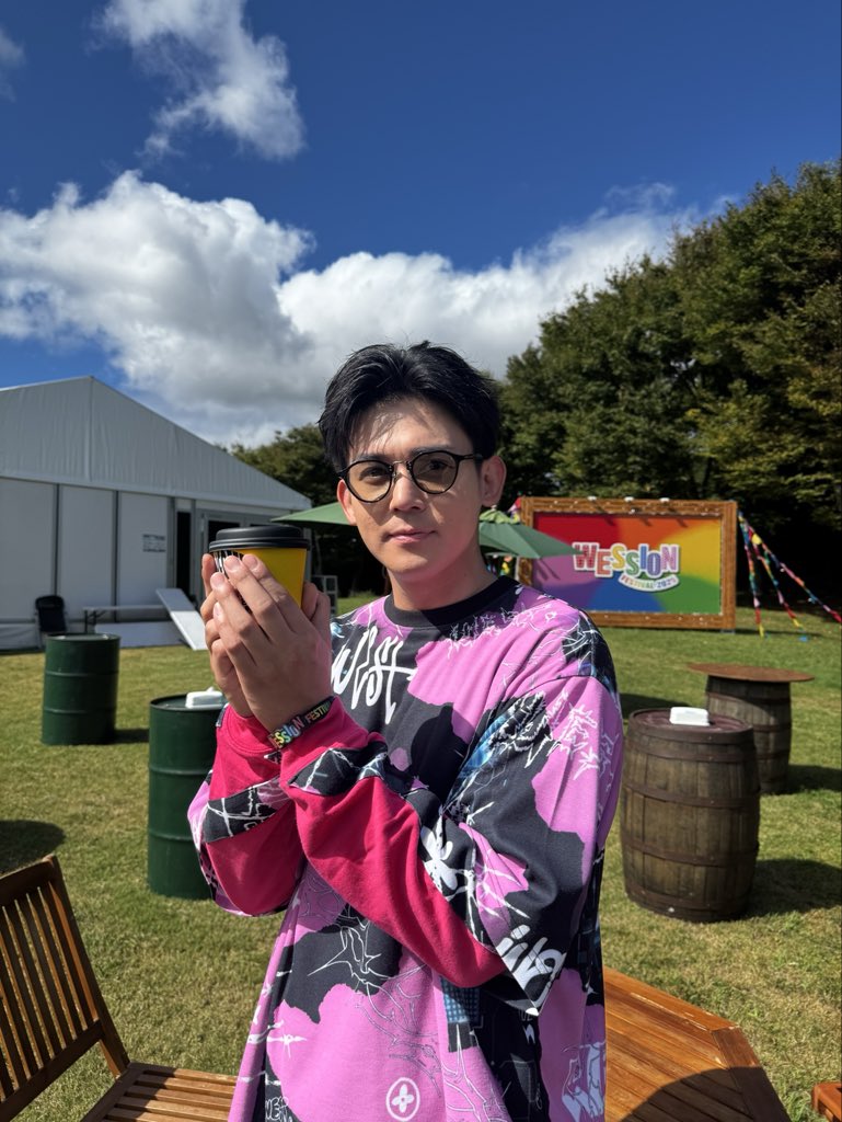 ホットに見えてアイスです😬

#WESSIONフェスの裏側 📸