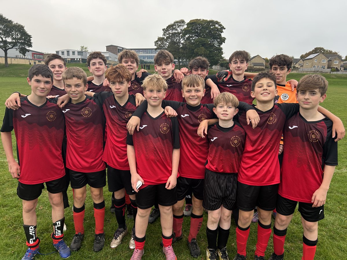 🏆 Our Year 9 footballers are through to Round 3 of the ESFA Cup! ⚽️ A hard-fought 2–1 win over Eden Academy showed real resilience and teamwork. ⭐Player of the Match: Vinny. 👏Mr Heaton.
