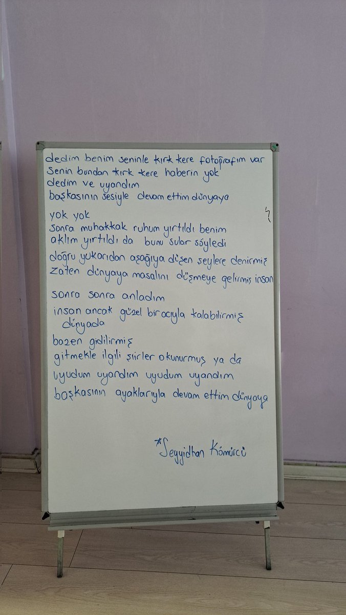 "Başkasının sesiyle devam ettim dünyaya"

*Seyyidhan Kömürcü
#öğretmenlerodası
