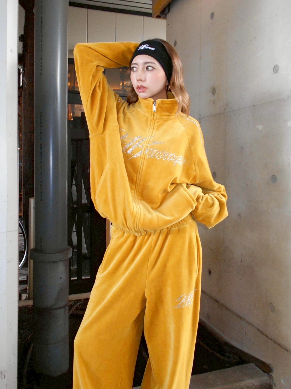 トップス 24karats RHINESTONE VELOUR JERSEY SET-UP 24karats on X: 