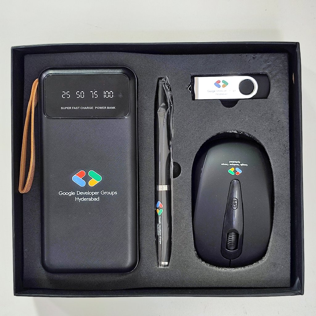 digitalimtiaz's tweet image. The winning feeling is always special.
Thank you @gdg_hyd for the prize and lots of other goodies.
#devfest #devfesthyd #gdghyd #gdghyderabad #gdgindia