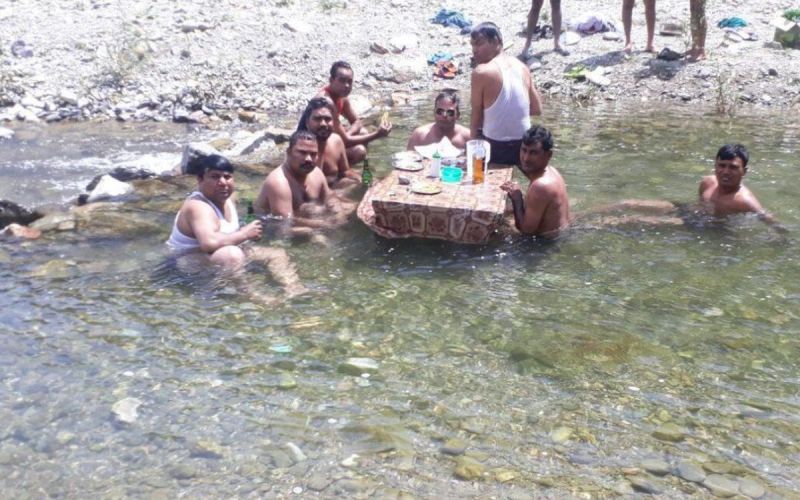 ankitrawat's tweet photo. नदी में कूड़ा करने वालों की अब खैर नहीं: उत्तराखंड की वाटर पॉलिसी 2024, जुर्माना 15 लाख
https://t.co/8QBaH8udDi

#rishikeshnews #rishikesh #uttrakhand #cleanrivers https://t.co/J91w4ATdHT