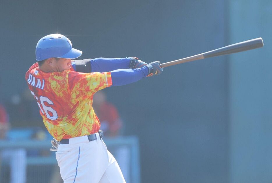 中日・鵜飼航丞、フェニックス・リーグ2本目のソロ！ 初球を振りぬき防