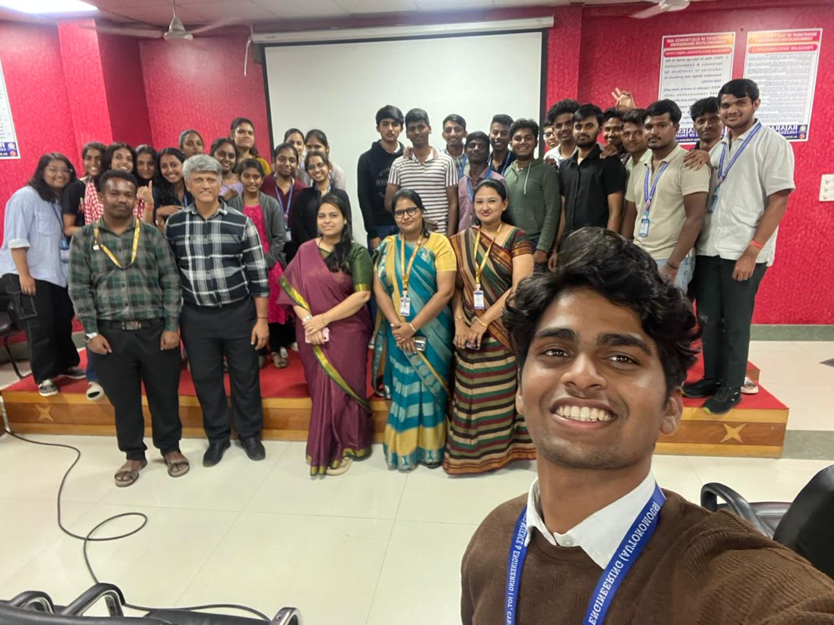 rrceblr's tweet image. 🎓💻 #RRCE CSE – Day 2 of #SDP “Python: Zero to Job Ready” 🐍✨

Students explored advanced Python in interactive, hands-on sessions with Mr. Karthik Kumar, mastering coding skills and boosting job-ready expertise for real-world applications! 💻🌟

#PythonTraining #TechInnovation