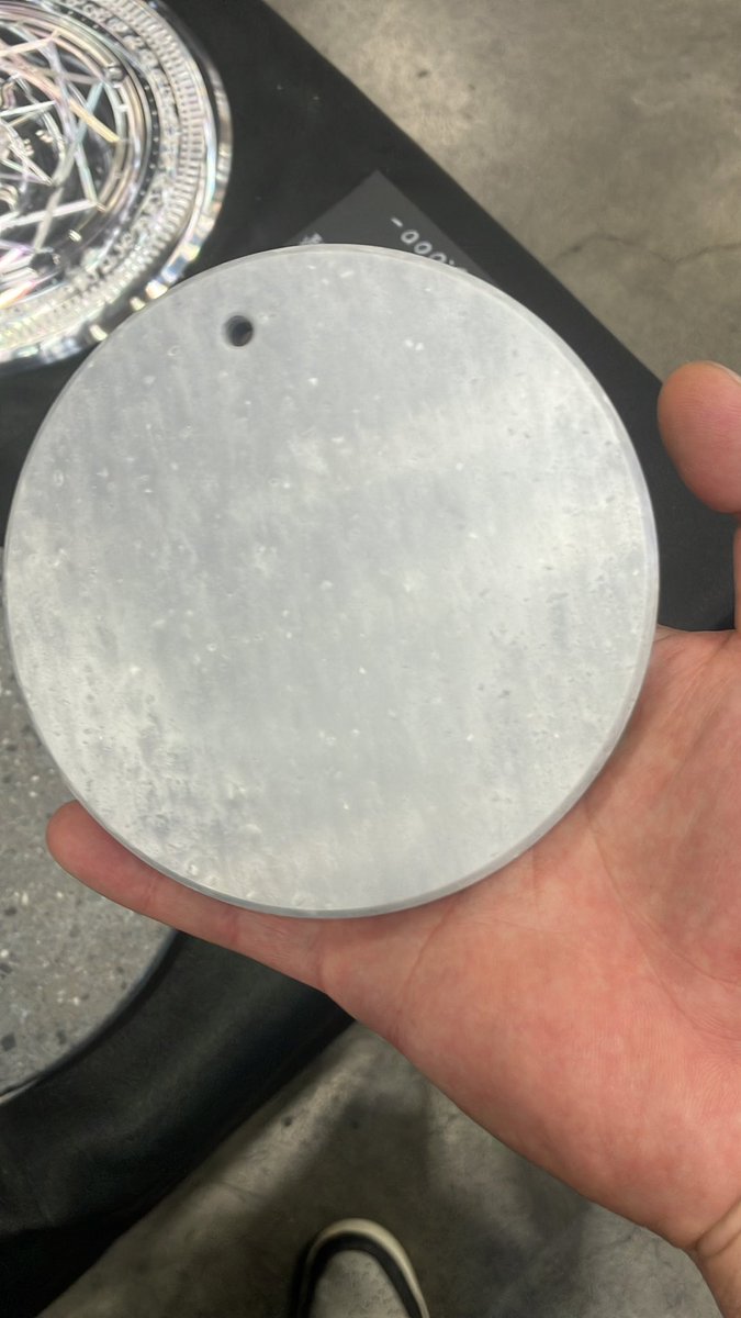 人工大理石シンプル台座お買い上げありがとうございます😊

#アイドール名古屋