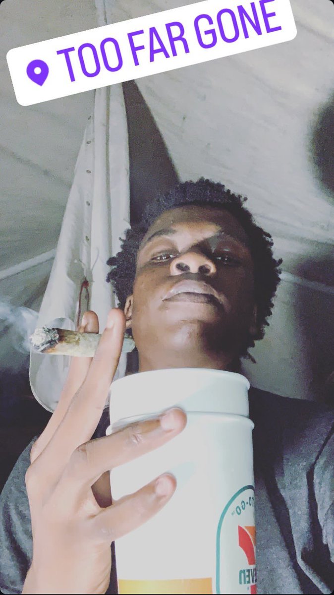 roadrunna_trae's tweet image. Happy heavenly birthday lil brudda miss yo ahh bruh ⚡️🤞🏾
#llmoneymarv
#m4m
#zapbudda