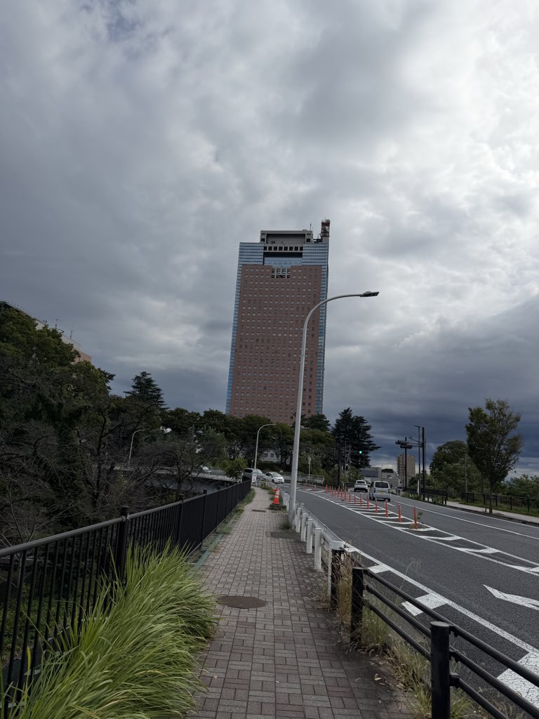 遅くなってしまったけど群馬県庁着いたよ
ふるっぱーの推しアピ着たカワラボファンもいてなんか嬉しい