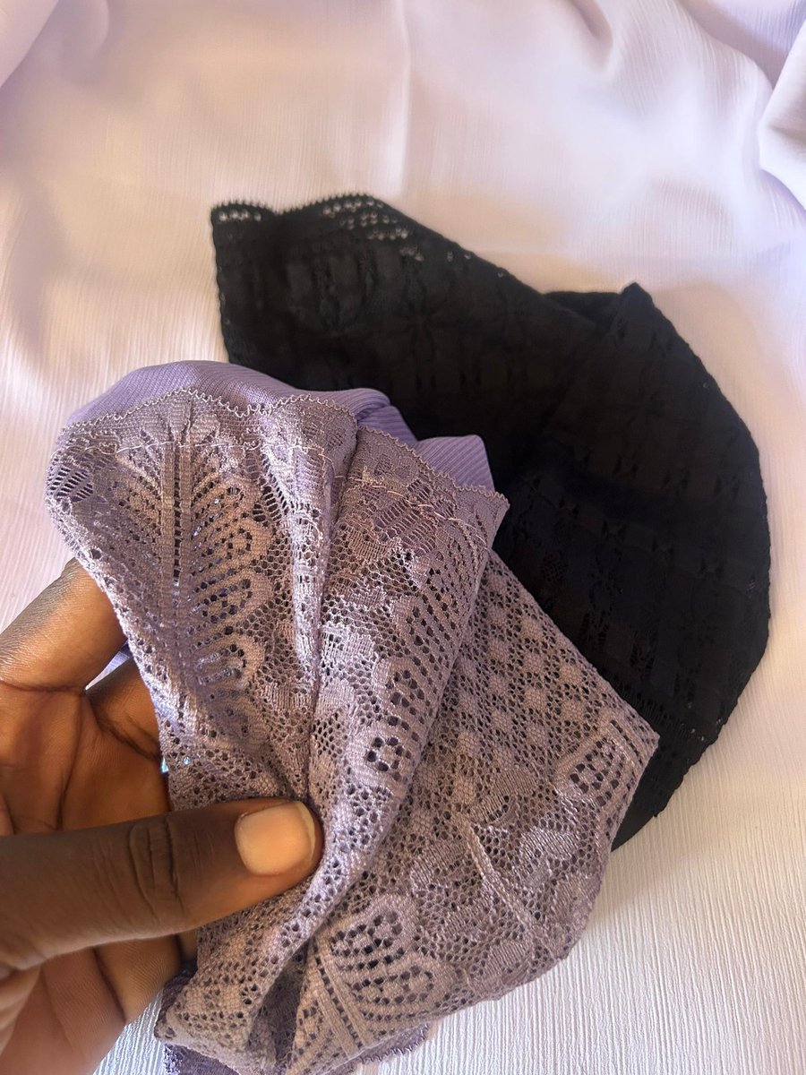 simplymistee's tweet image. Another day to help me sell the goods i have at hand 

I have 10 Lycra inner caps and two Chantilly inner caps

Lycra inner cap:#1000 each

Chantilly inner cap:#1500

Kindly patronize me 🙏🏿