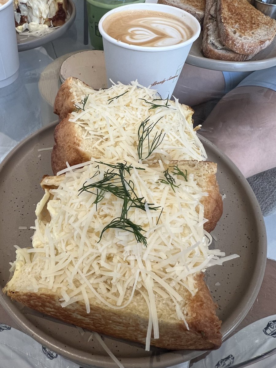 Egg Sando, fluffy like a cloud ☁️ and super tasty! Golden toast pan brioche and a lot of cheese! Happy Days #Motivation #Food #SexyBreakfast