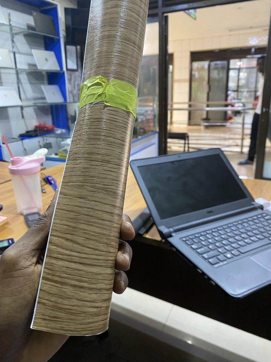 iGET Ug 🖥️🇺🇬 tweet media