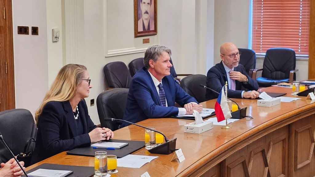 Czechia @ Middle East (@czechmfa_mena) on Twitter photo 🇨🇿 Státní tajemník Radek Rubeš zahájil politické konzultace v Jordánsku 🇯🇴. Jednání na ministerstvu zahraničních věcí <a href="/ForeignMinistry/">وزارة الخارجية وشؤون المغتربين الأردنية</a> a na královském dvoře se zaměřila na regionální stabilitu, spolupráci EU–Jordánsko a posílení česko-jordánských bilaterálních vztahů, včetně 🇨🇿 Státní tajemník Radek Rubeš zahájil politické konzultace v Jordánsku 🇯🇴. Jednání na ministerstvu zahraničních věcí <a href="/ForeignMinistry/">وزارة الخارجية وشؤون المغتربين الأردنية</a> a na královském dvoře se zaměřila na regionální stabilitu, spolupráci EU–Jordánsko a posílení česko-jordánských bilaterálních vztahů, včetně