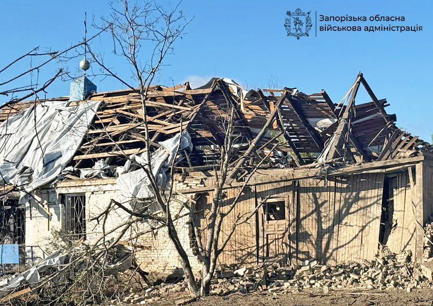 Запоріжжя 
❗️570 ударів по 18 населених пунктах Запорізької області.

Двоє людей загинули, ще двоє - поранені внаслідок атаки дрону в Пологівському районі

▪️ 8 авіаційних ударів по Магдалинівці, Білогір’ю, Успенівці, Новоуспенівському та Малинівці.
⬇️
