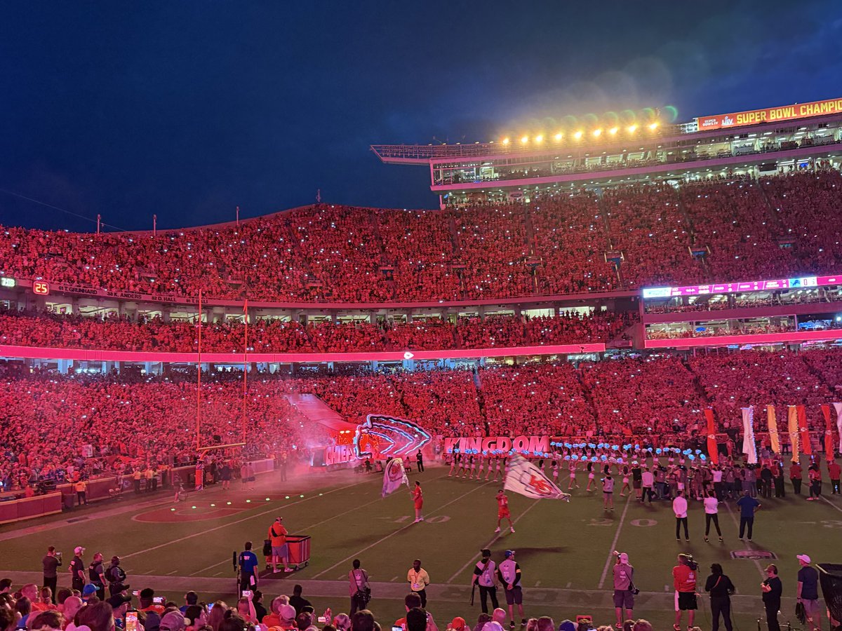 StuardJS's tweet image. Go Chiefs!!