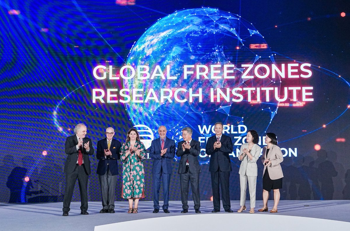 NewsNovumpr's tweet image. Day Two of the 11th World FZO Congress Highlights the Role of Digitization and Sustainability in Shaping the Future of Free Zones
Read more ⬇️
novumpr.nl/2025/10/11/day…
#trade #sustainability #digitization