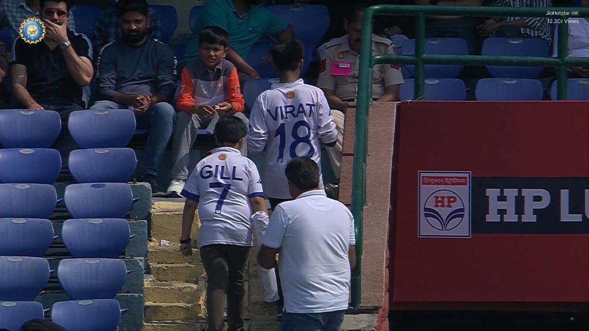 Lo.... Aur hum Yaha "KOHLI" bhaiya ka wait kr rahe hai 😂 #cholebhature