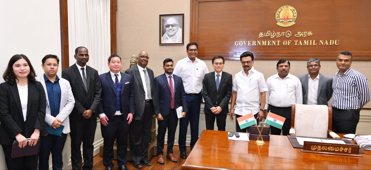 ✨LARGEST EVER #engineering #JobsForTN commitment for Tamil Nadu ! 

#Foxconn commits Rs. 15,000 CRORE in investments and 14,000 JOBS high value jobs ! Engineers get ready !

Tamil Nadu’s investment promotion agency <a href="/Guidance_TN/">Guidance Tamil Nadu</a> will be the "first in India" to have a dedicated