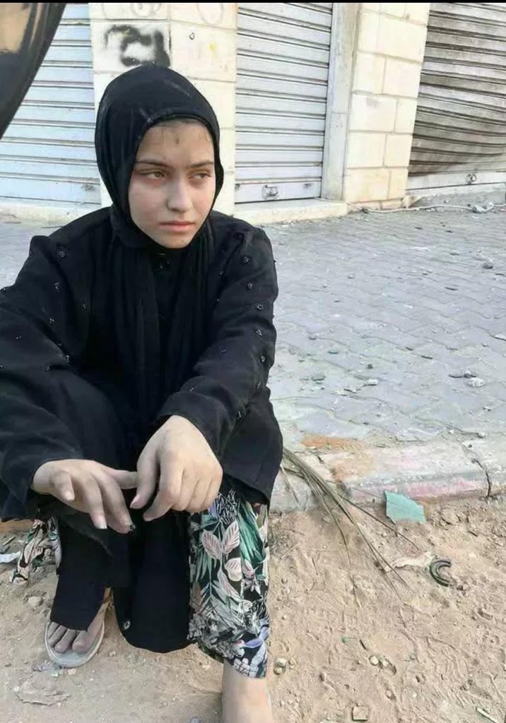 Sorry to interrupt your scrolling, 

but If you’re scrolling, PLEASE leave a dot. 

My account is dying.