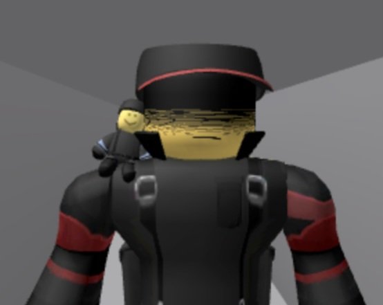 SpadeChecker2's tweet image. Shoulder buddy👥️
#evaderoblox #robloxart