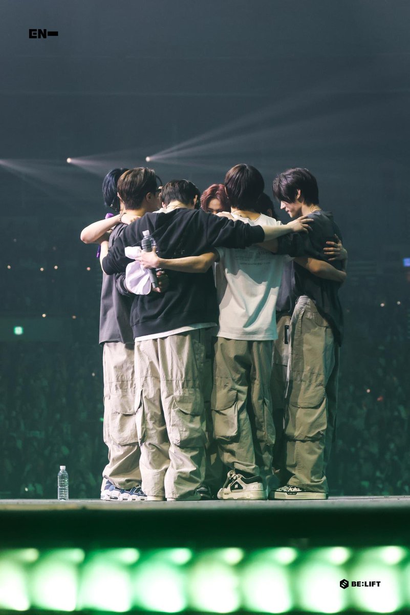 Jay and enha are watching and hoping alongside us this year but only WE HAVE THE POWER to get that Daesang in their hands. Please engenes, we HAVE to do this for THEM. 

(Voting starts Oct. 16)