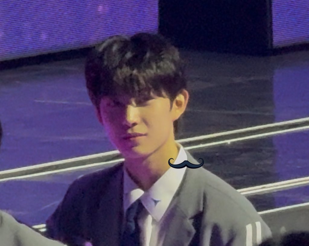 건우 보고싶