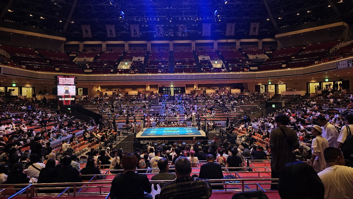 danielrustage's tweet image. Here watching New Japan Pro Wrestling live!!! Very excited!