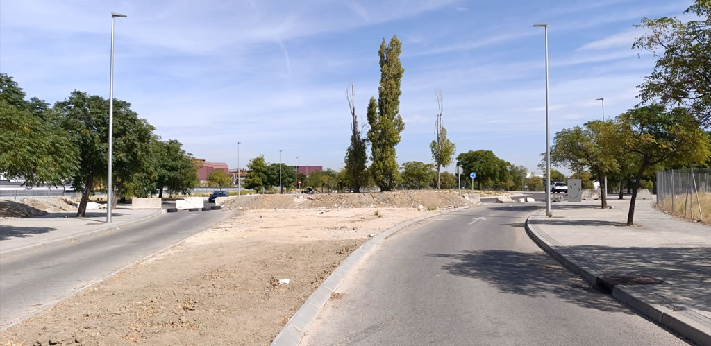 marco_aesp's tweet image. &quot;Madrid lanza 1ª convocatoria #Sandbox innovación pública para impulsar proyectos tecnológicos en entornos reales, priorizando implantación en distrito #VillaVerde, epicentro estrategia mpal. innovación y transformación digital&quot;
¿Por eso trabajos en zona?
x.com/marco_aesp/sta…