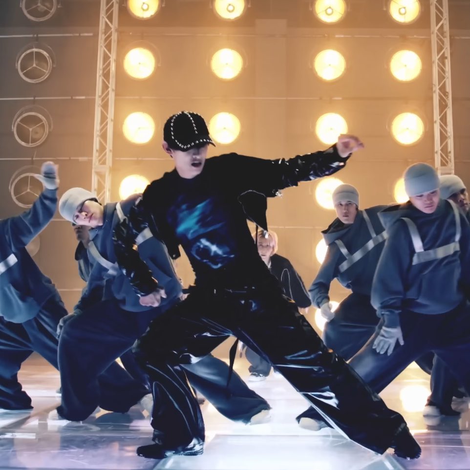 Snow Man 'BOOST' Music Video 🧡向井康二 衣装 (TOP) Gerrit Jacob