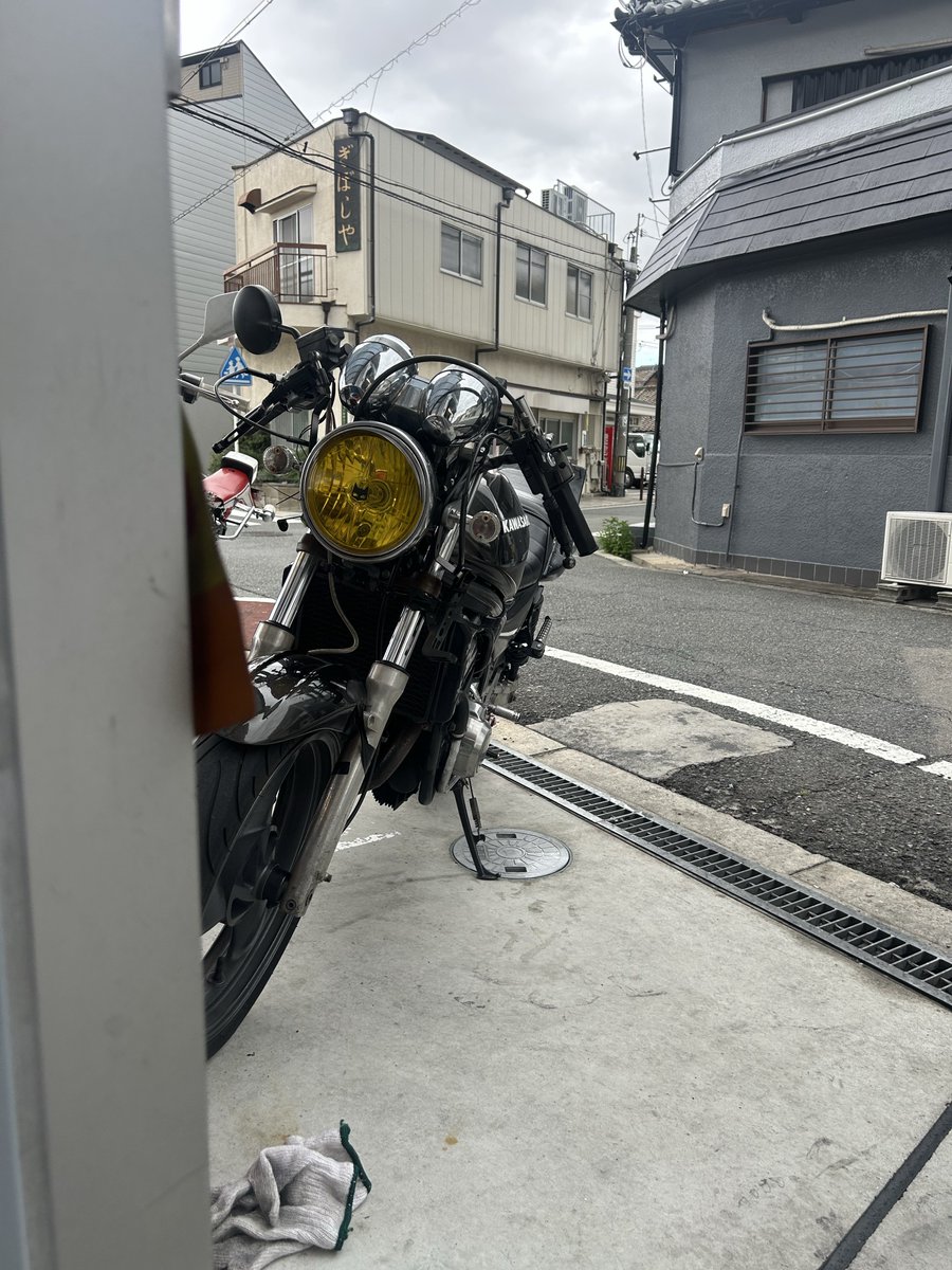 天気良いしどっか走りに行こかな思うけどなんか一人やと面倒で行くのやめてしまう、、、