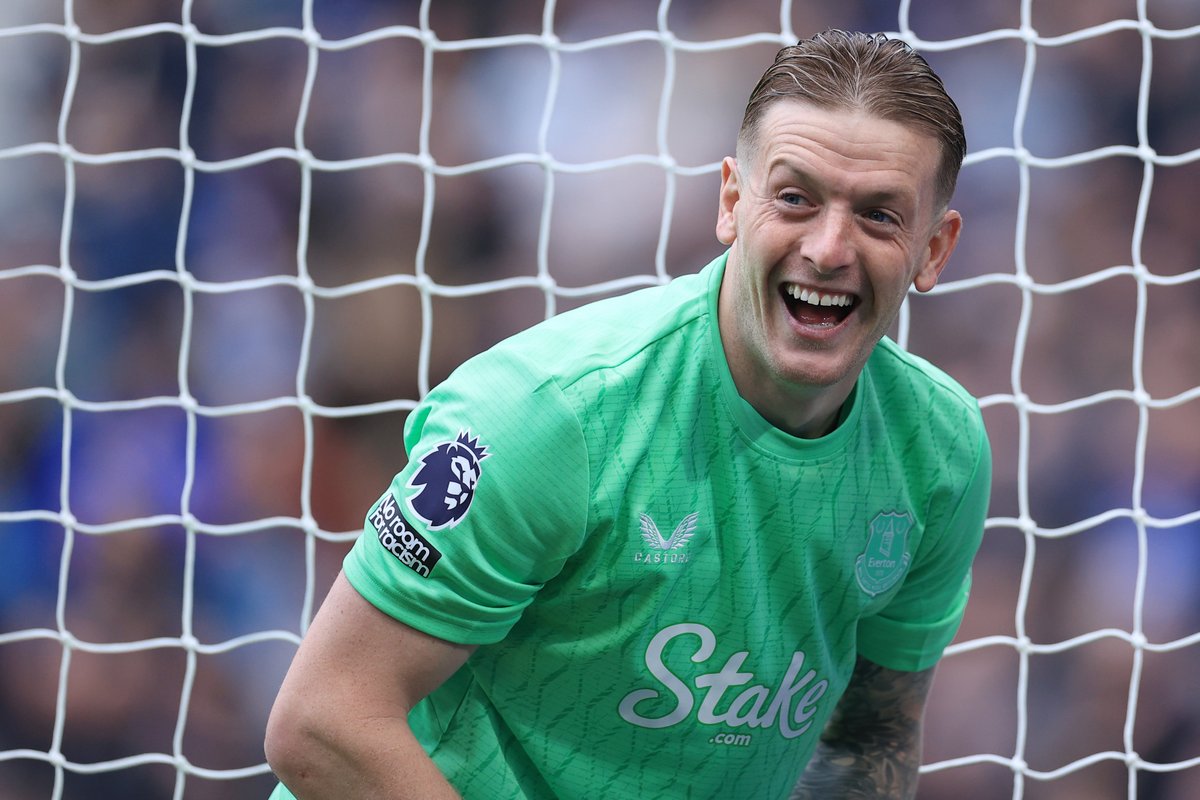 NEW: Everton are set to continue their spree of contract extensions by handing Jordan Pickford a new four-year deal 🔵✍️

mirror.co.uk/sport/football…
