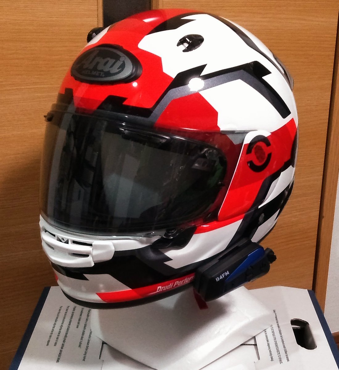 xjrxMHTamYN2ldR's tweet photo. 元々 #SHOEI 派でしたが #Arai は2つ所有。
#AstroGX と #RX7X
インナーはアストロの方が設計が新しいと
2りんかんのヘルメットソムリエ?的なスタッフに
勧めれまずはアストロを使ってますが
RX-7Xを後から使ってみて…なるほど…と
とにかくいいですよ♬ https://t.co/0SsaVLW3oG