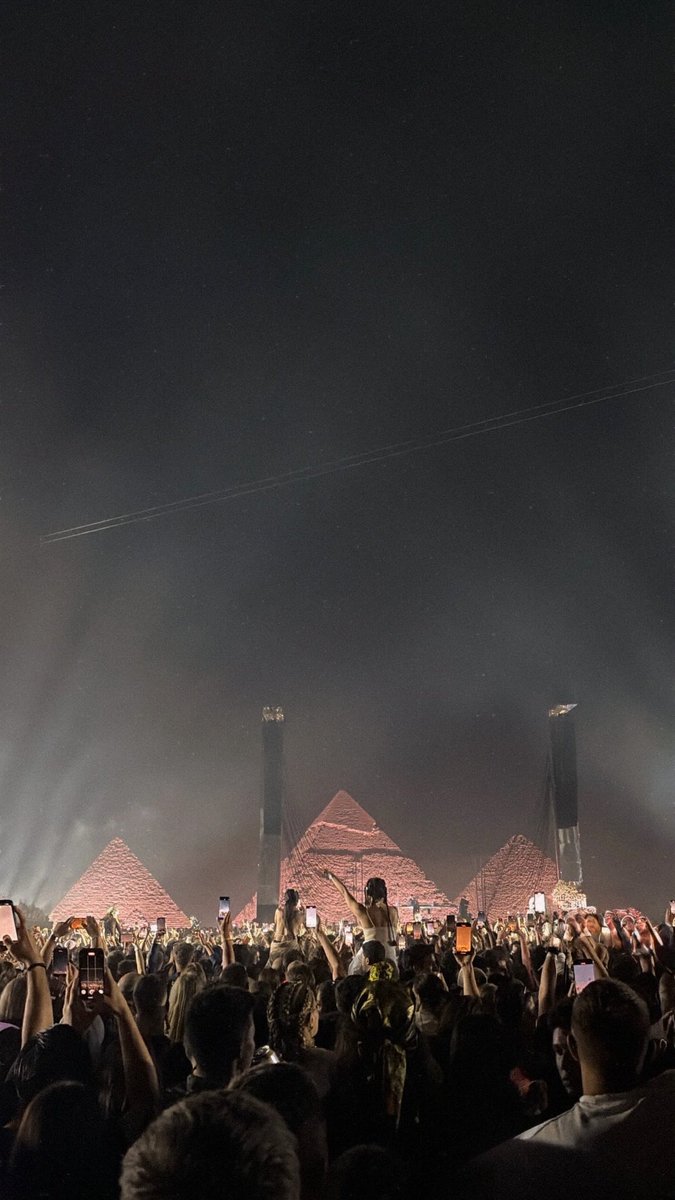 ouranios9's tweet photo. What an experience !! @anyma_eva at the Great Pyramids of Giza 🤯🤩 https://t.co/noBGbj1cOJ