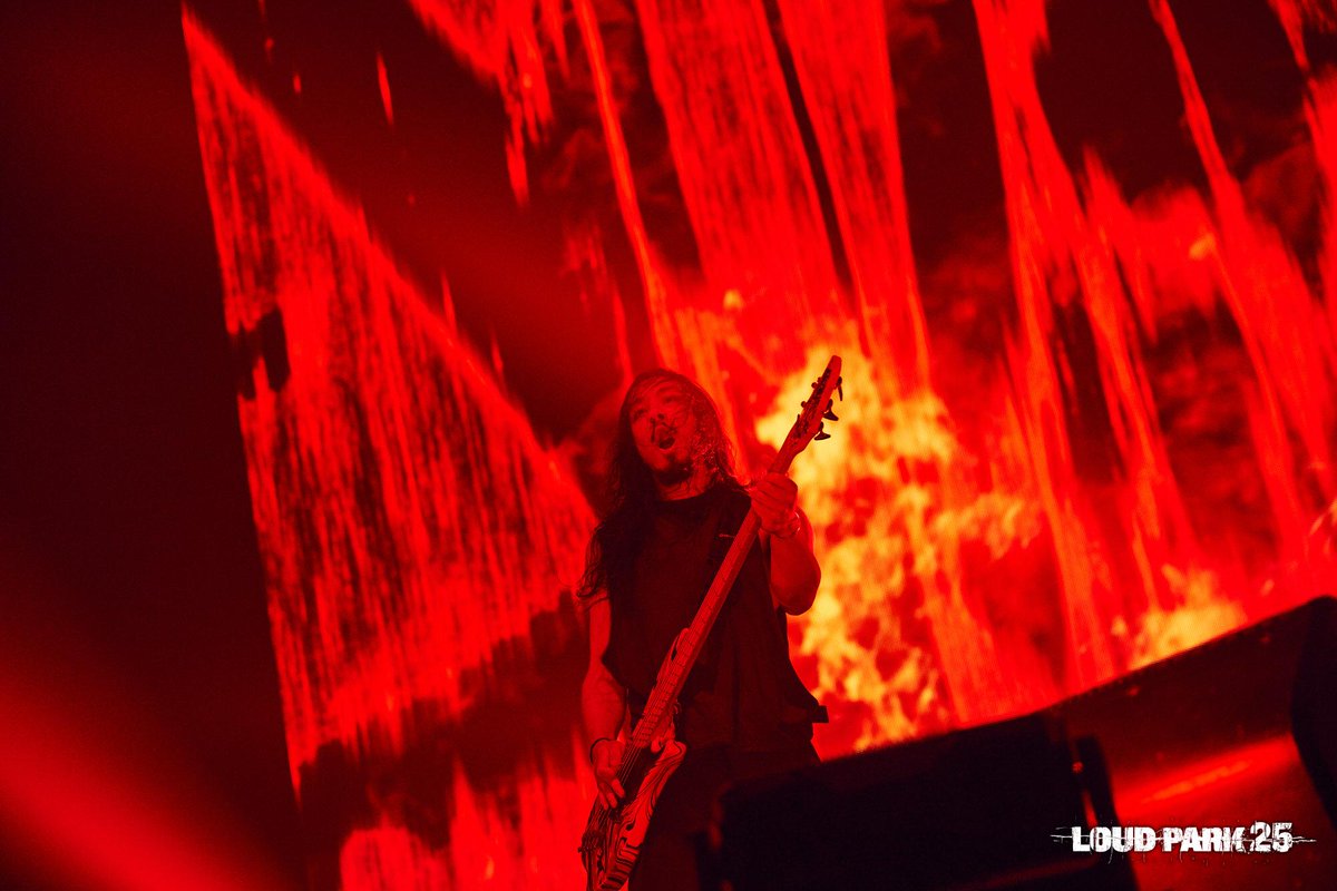 LOUD PARK- LIVE PHOTO🔥

EXTREME STAGE
Crystal Lake🎸

詳細は公式ページのPHOTO GALLERYで🤘
📸 by Riei Nakagawara
#loudpark #ラウパ

loudpark.com/gallery/crysta…