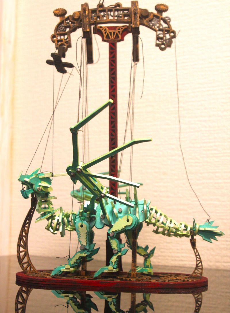 ドラゴンマリオネットスタンド
できました

クリスマスのイベントで出す予定

#マリオネット #ドラゴン #marionette #dragon