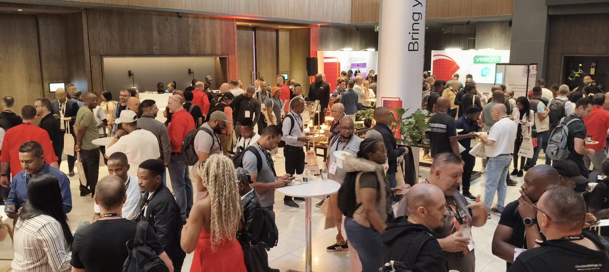 FreeBeerSession's tweet image. Thank You for Stopping by Our Stand! It was great connecting with you at Red Hat Summit 2025 in Johannesburg.mailchi.mp/e928b5c1c27a/t…