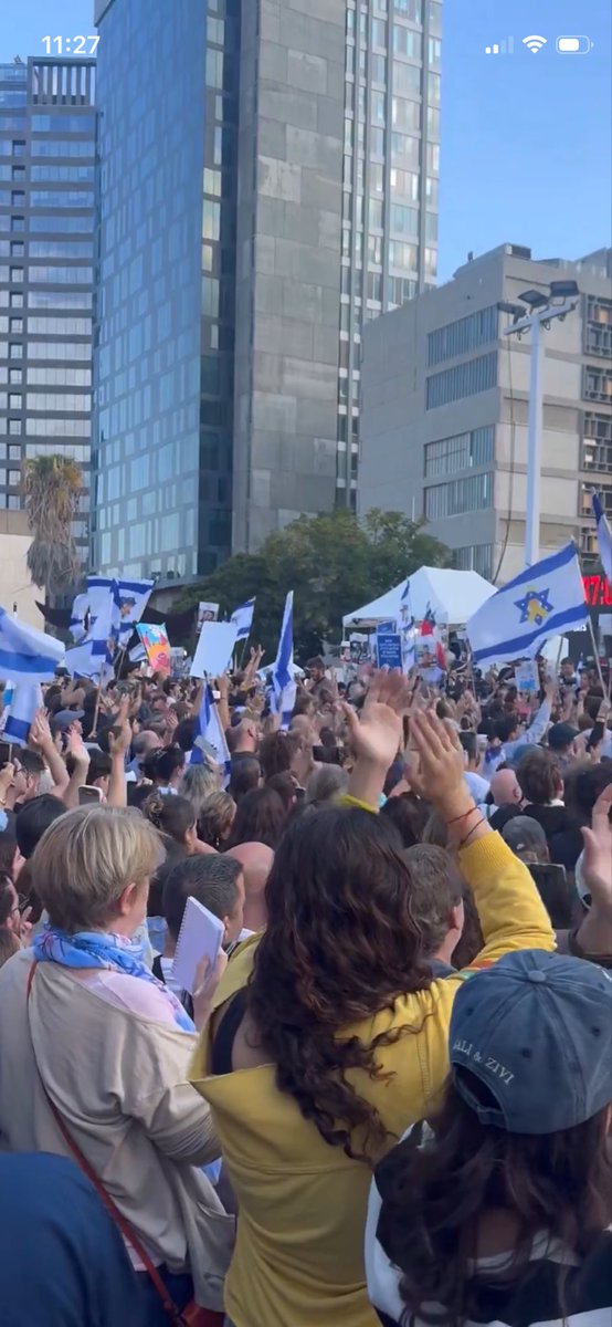 Claire_V0ltaire's tweet photo. Spiritually Israeli 💙 https://t.co/euoSo0dhLY