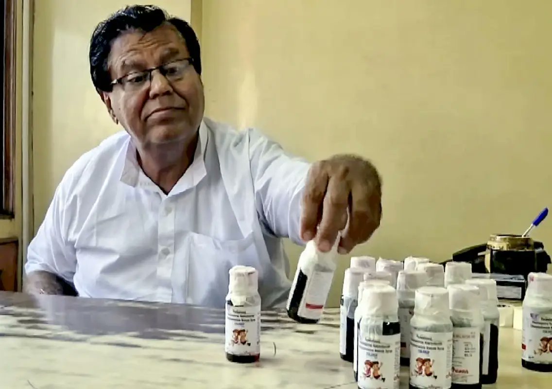Newskarnataka's tweet image. ED raids Chennai, Kanchipuram in Coldrif cough syrup case

#ColdrifSyrup #EDRaids #SreesanPharma #TamilNaduDrugControl #ChildSafety

newskarnataka.com/s/jw9eba