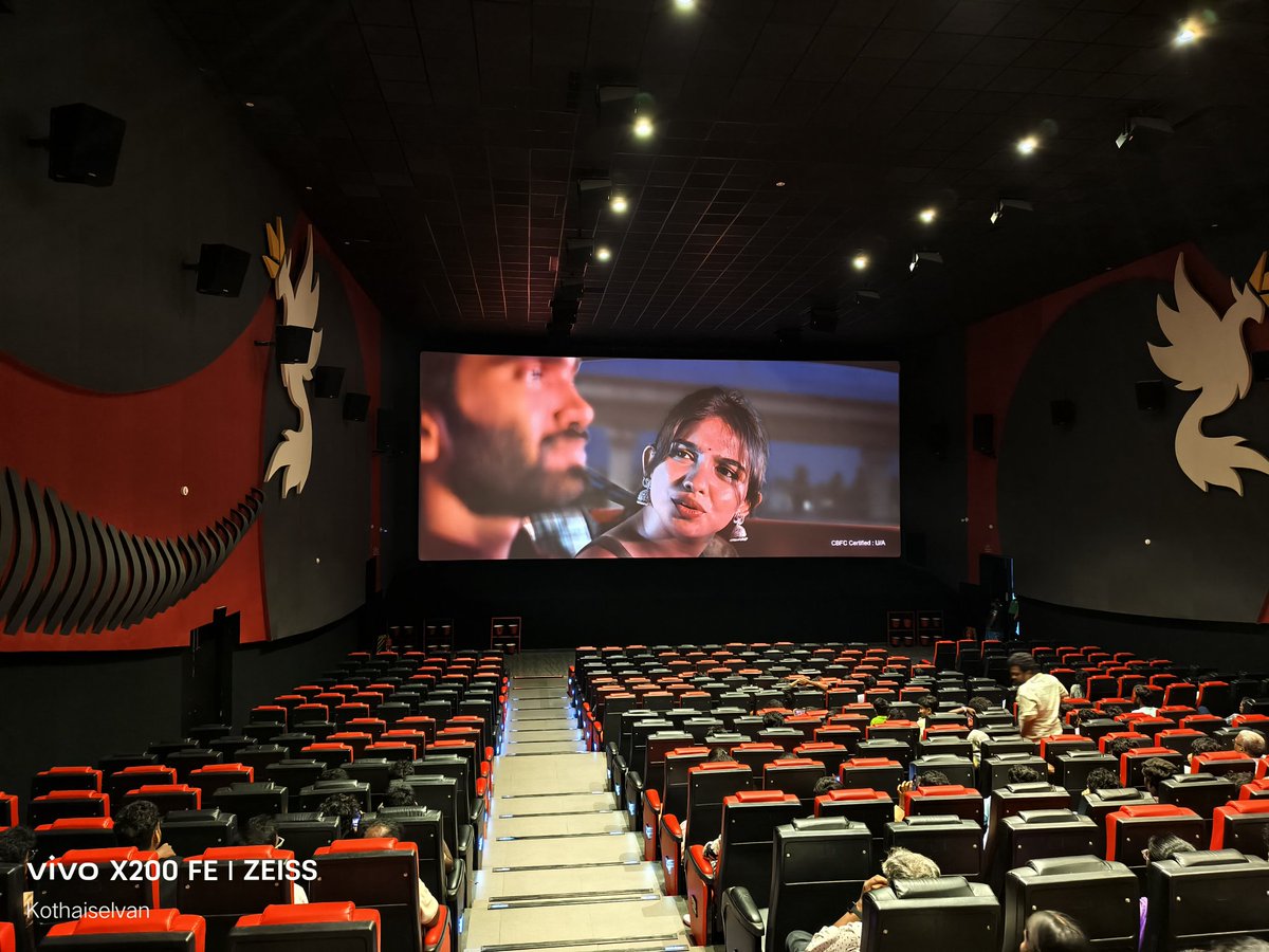 Kothaiselvan21's tweet image. Watched #KantaraChapter1 at @SPRcinecastle — Screen-1 (KING👑)

—The BARCO Flagship 4K RGB LASER Proj 🎞️dazzles with Sharp-Colourful-Brighter Visuals 👌🔥.

—Complete PULZZ spkrs ATMOS 🔊 delivers Tight Impactful Bass with Stunning detailed Sound💥💥(64‑Ch)

#Salem

(1/2)🧵