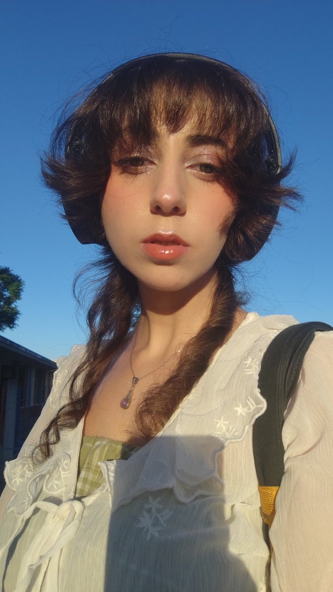 🌛 Angela 🌜 • 🍉 tweet media