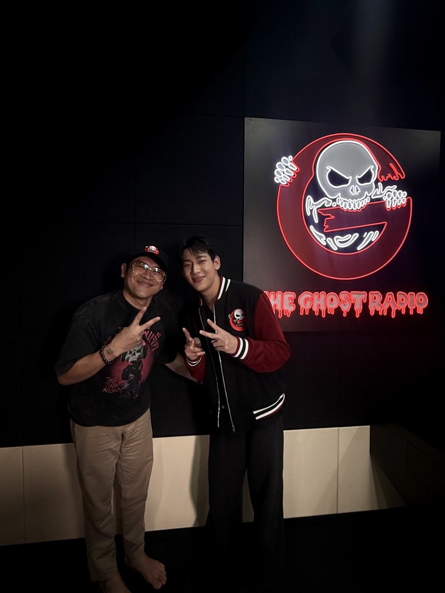 Jacktheghost13's tweet photo. BamBam TheGhost 😂😂💚 https://t.co/39cjtptCR6