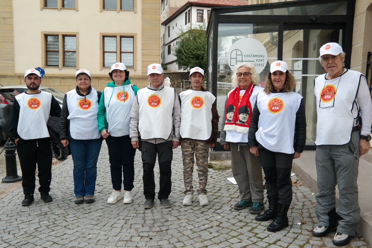 11-12 Ekim 2025 tarihlerinden İnebolu-Kastamonu'dan başlayarak Ankara-Kalecik yoluna uzanan İstiklal Yolu Yürüyüşü'ne katıldık. Olumsuz hava durumuna rağmen birlik, yüksek istek ve odaklanma sağlayan tüm katılımcıları yürekten kutlarız.