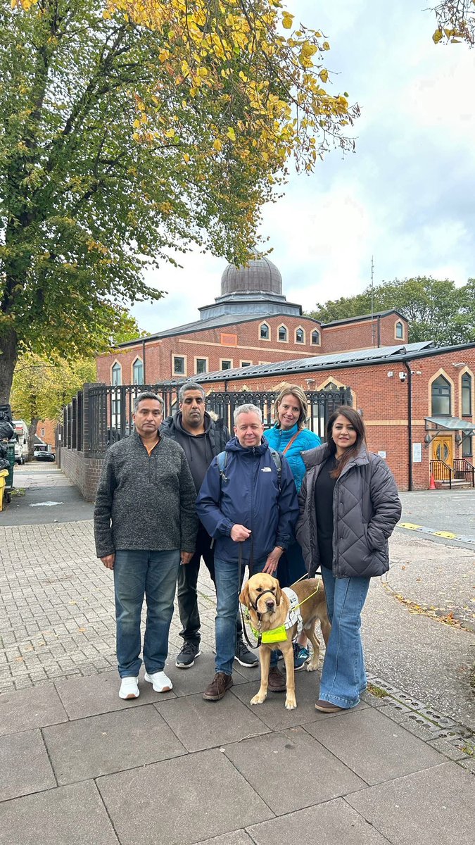 brumlibdems's tweet image. This overflowing bin outside Masjid Hamza,Church Road,now cleared after #Moseley #LibDems candidate #PhilipMills reported it with Moseley🔸Clllr Izzy Knowles. Philip was joined at the mosque by  #Birmingham Cllrs Shabina Malik-Bano, Baber Baz,R.  Harmer,Zaker Choudhry &amp;amp;D. Harries