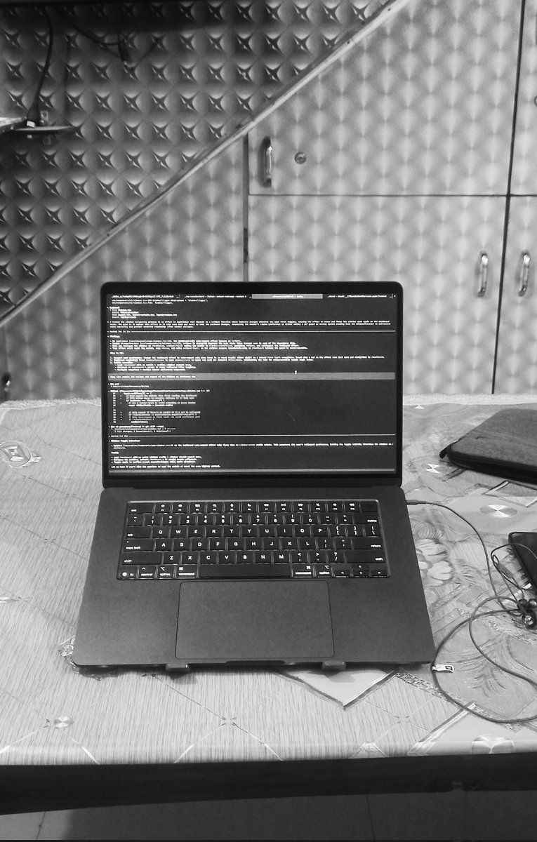 akshad_999's tweet image. Mindset you need to thrive in software development :
→ Be curious : always ask why things work the way they do.
→ Be patient : debugging and learning take time.
→ Be consistent : growth doesn’t happen overnight.
→ Be humble : there’s always something new to learn.
→ Be…