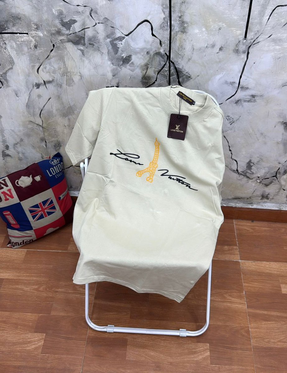 Happy new week Kings 😍

Quality Roundnecks 

🏷️:19,000

Top quality