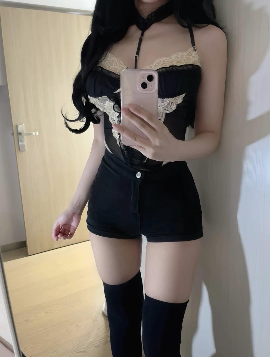 DogGang_nft's tweet photo. 夜のコンビニスイーツ🌺、最高 最近の推しは濃厚プリン！みんなのおすすめコンビニスイーツは？ スイーツ https://t.co/a3lZ3O2yib