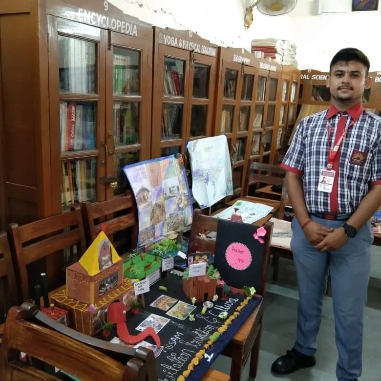 Lovesharma2006's tweet photo. As being the first position at national level Kala utsav by kendriya vidyalaya sangathan, learn the cultural heritage and biodiversity in deep. "They say you have diversity. We say thanks for the compliment.
#KV Vibes
#Assam
 *Proud to be Indian🇮🇳* https://t.co/nu1UBpuf6r