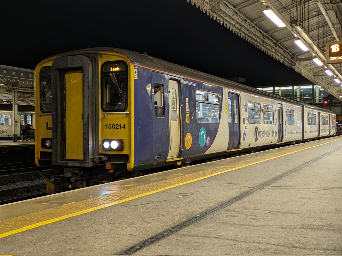 SteelCityDog_'s tweet image. Good morning... It&apos;s the start of a very busy week for me!

So, to kick it all off, here&apos;s four photos of my favourite #Class150, 150214 &quot;The Bentham Line - A Dementia Friendly Railway&quot; at Sheffield, Meadowhall and Doncaster.

Have a good day everyone!