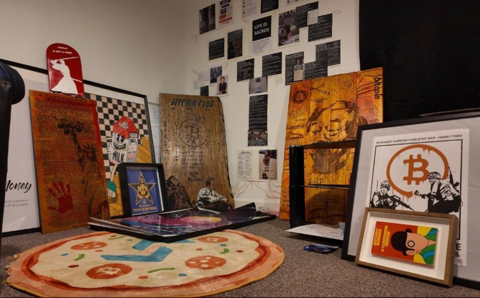 GM! FAM 🧡
🔥Tout est bientôt prêt pour le second #cyphermunkhouse <a href="/bitcoinfilmfest/">Bitcoin FilmFest 🎞️ 🐇</a> <a href="/2140wtf/">🌋2140.wtf🌋 BLOCKWORK GALLERY LONDON</a>
 #bitcoin culture festival event  London du 30 octobre au 05 novembre ⚡️
👀⬇️
cyphermunkhouse.com/bitcoin-cultur…
Bonne semaine à vous les amis 💪
#bitcoin #nostr #whitepaperparty #blockworkgallery