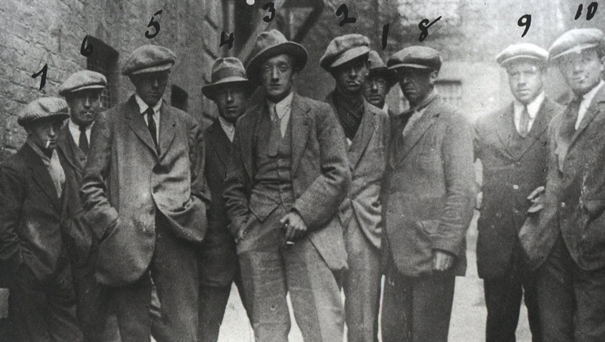 #OnThisDay 𝟭𝟯 𝗢𝗰𝘁𝗼𝗯𝗲𝗿 𝟭𝟵𝟮𝟬
Major G.O.S. Smyth, Banbridge-born brother of assassinated Colonel Smyth, was killed in a Dublin raid when Michael Collins’ 'Squad' battled with British intelligence officers
Read more: eamonphoenixfoundation.com/on-this-day-po…
#irishhistory #banbridge